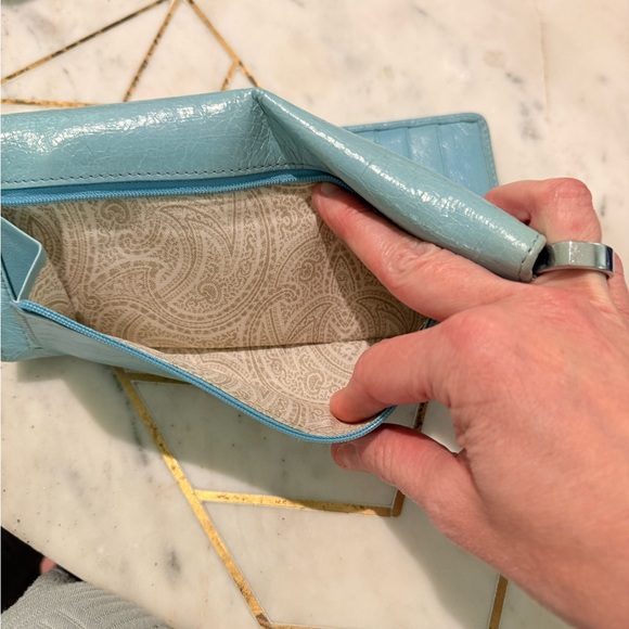 HOBO Light Blue Leather Wallet - Picture 10 of 13
